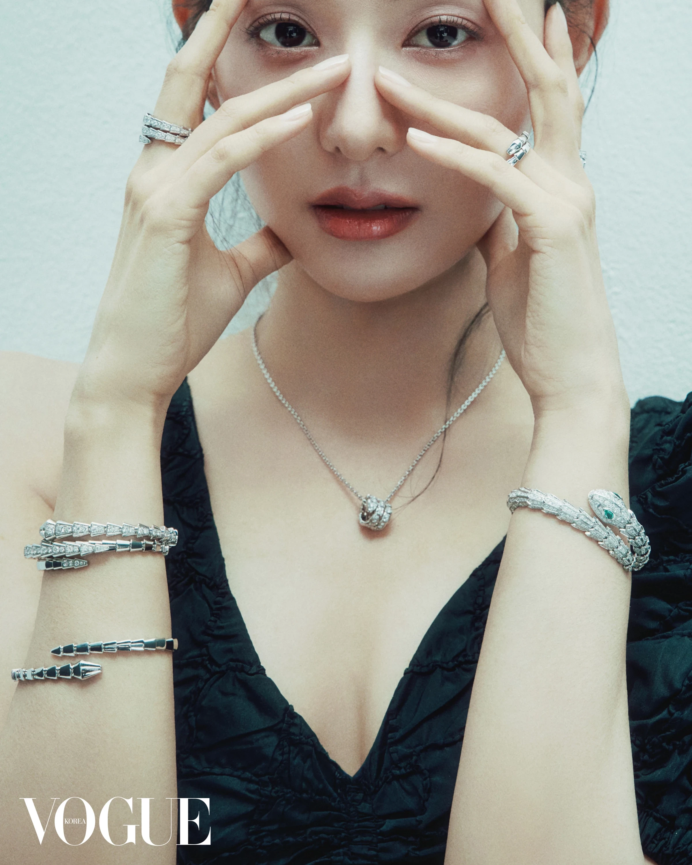 김지원[Kim Ji-won] 보그 2025 2월호 화보 고화질